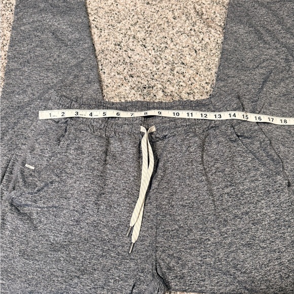Vuori Ponto Performance Pants 30” - Picture 10 of 10